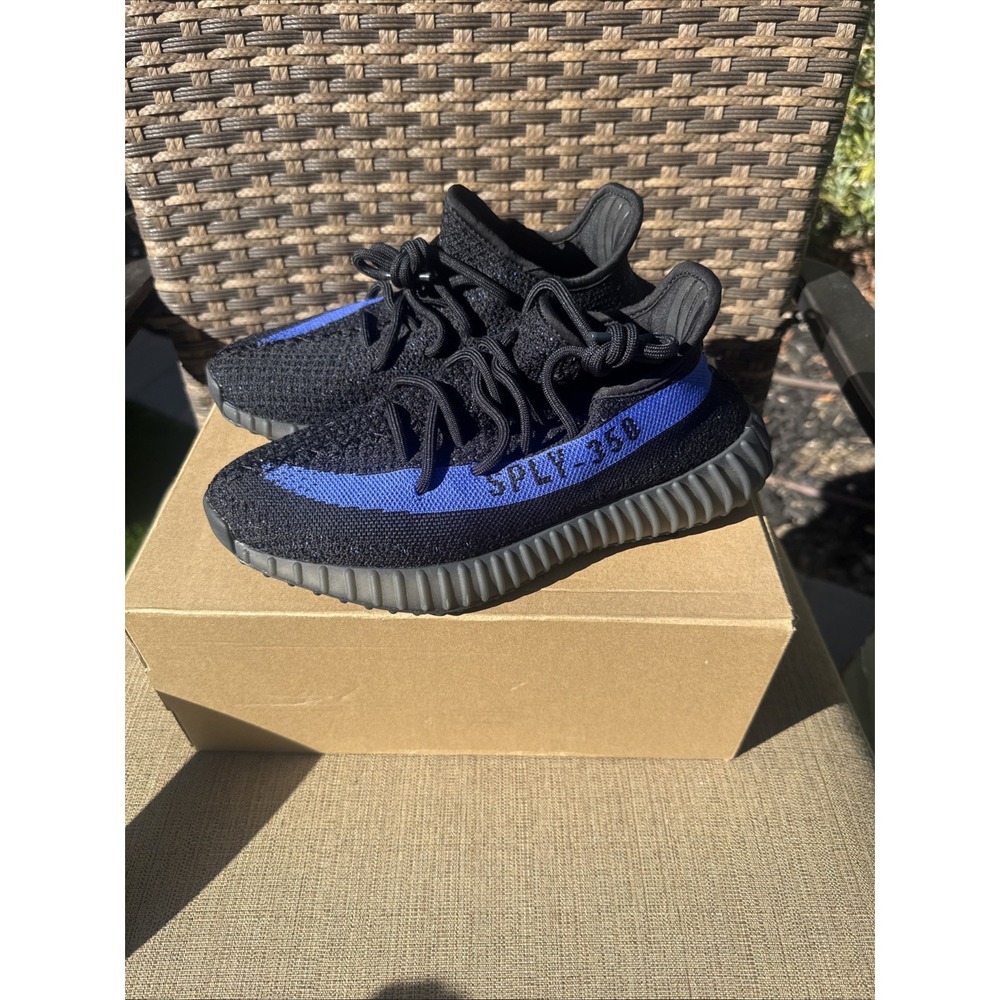 Size 6 - adidas Yeezy Boost 350 V2 Low Dazzling Blue